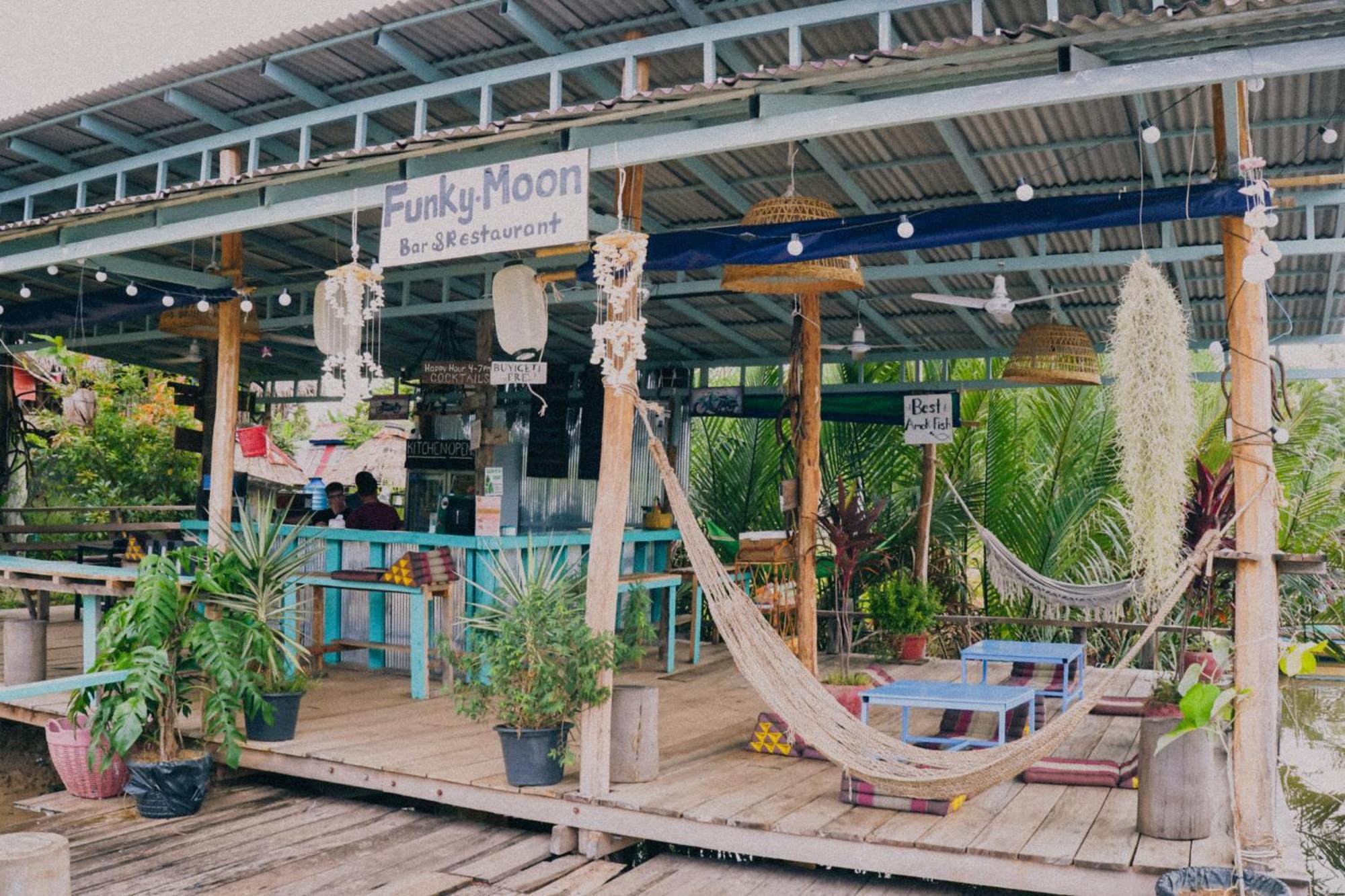 Funky Moon Kampot Exterior foto