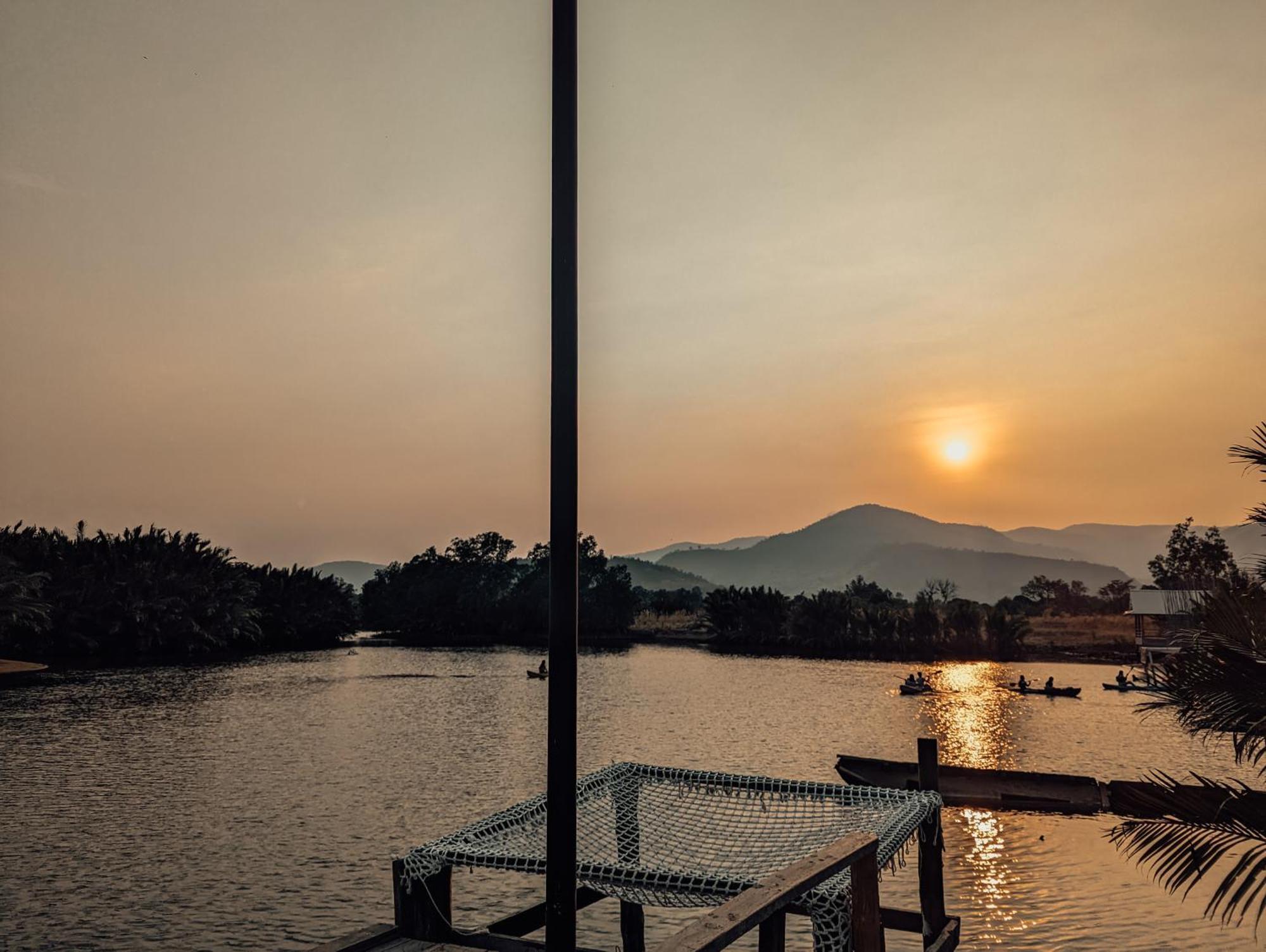 Funky Moon Kampot Exterior foto